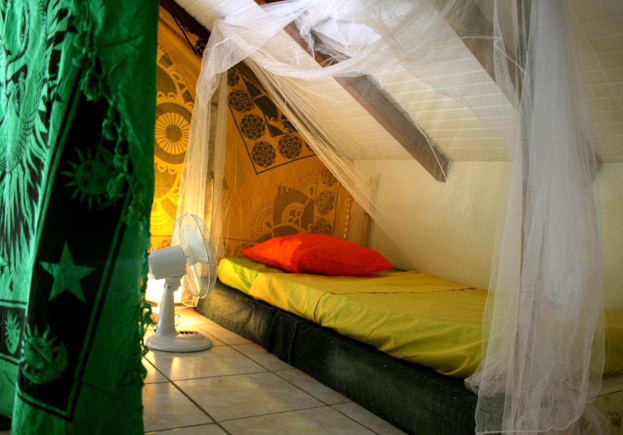 Happy Hippies House Apartment Sainte-Rose Ngoại thất bức ảnh